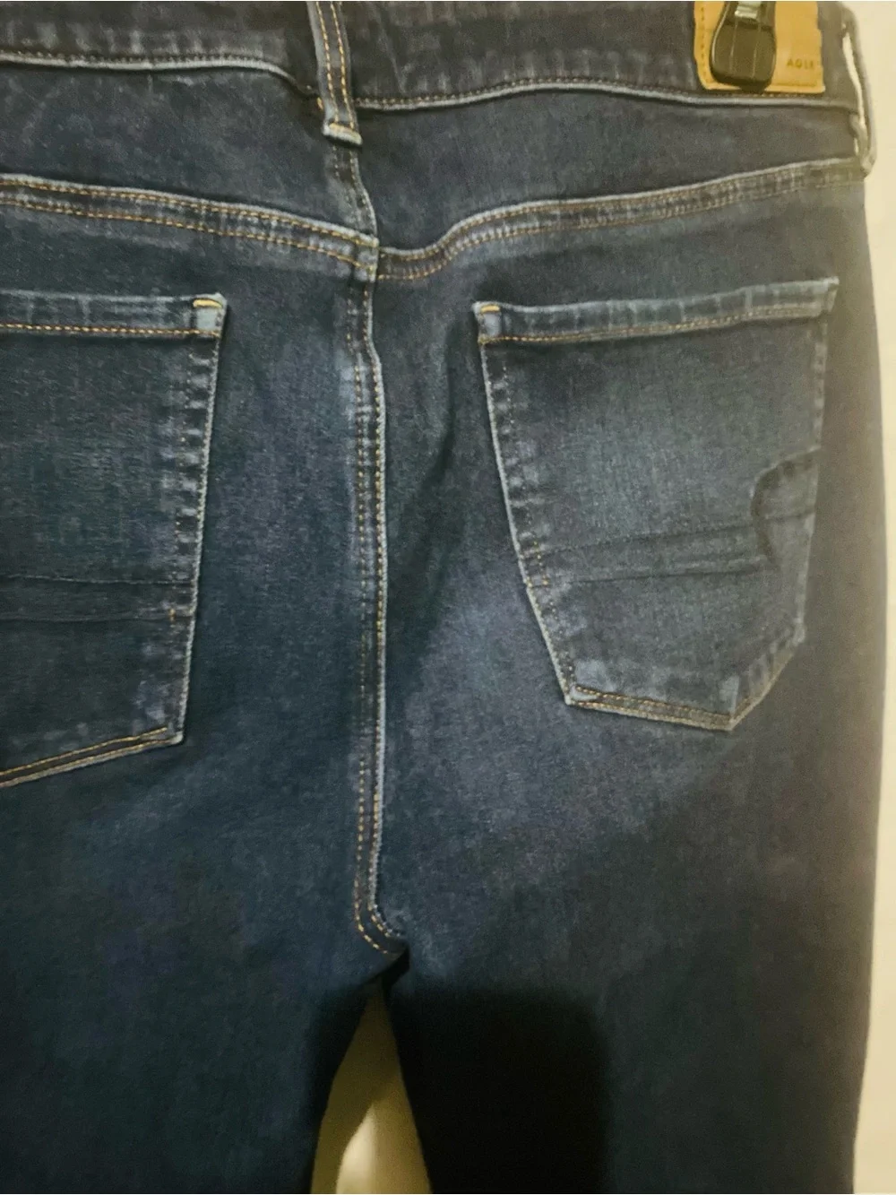 American Eagle Outfitters Dark Blue Cropped Ankle Jeans NWOT